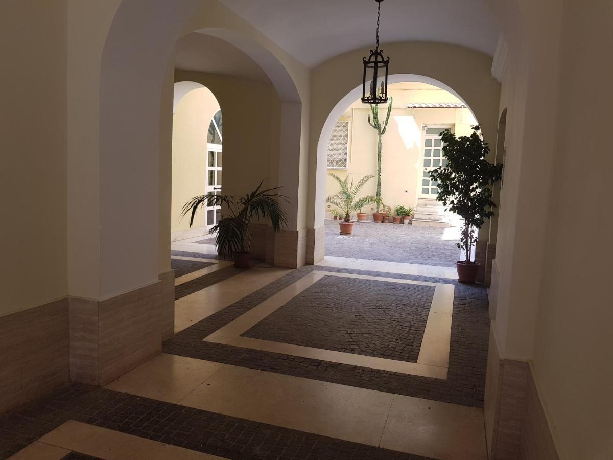 Appartement Vatican Tolemaide 1 *